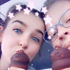 Meet your Posher, Maycee